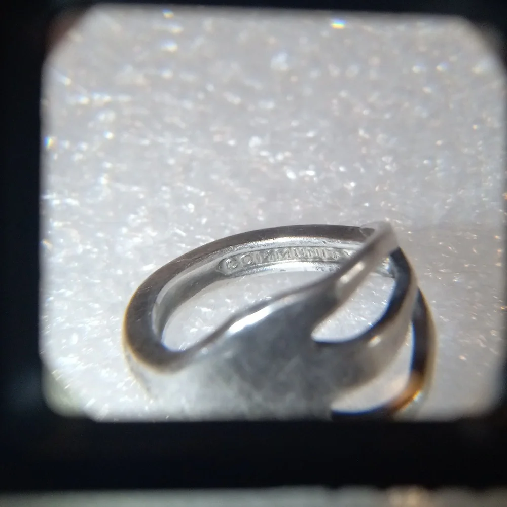 Community flatware ring - Picture 4 of 4